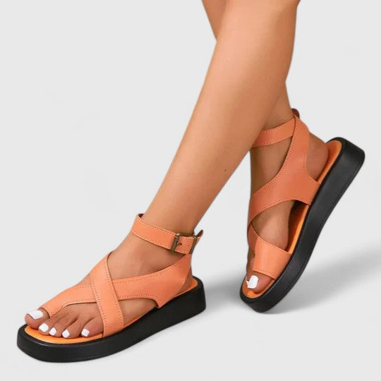 Neve - Platform Sandals
