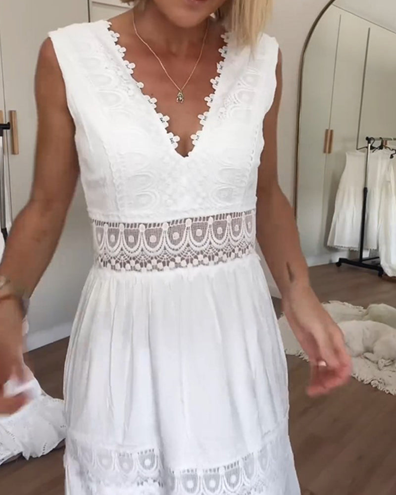 Circe - Lace V-Neck Cami Dress