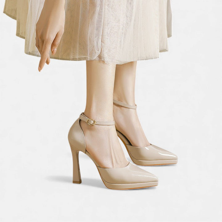 Evette Heels