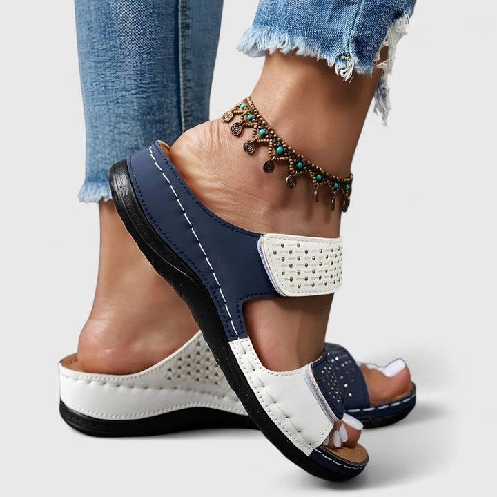 Ariella - Comfortable Sandals