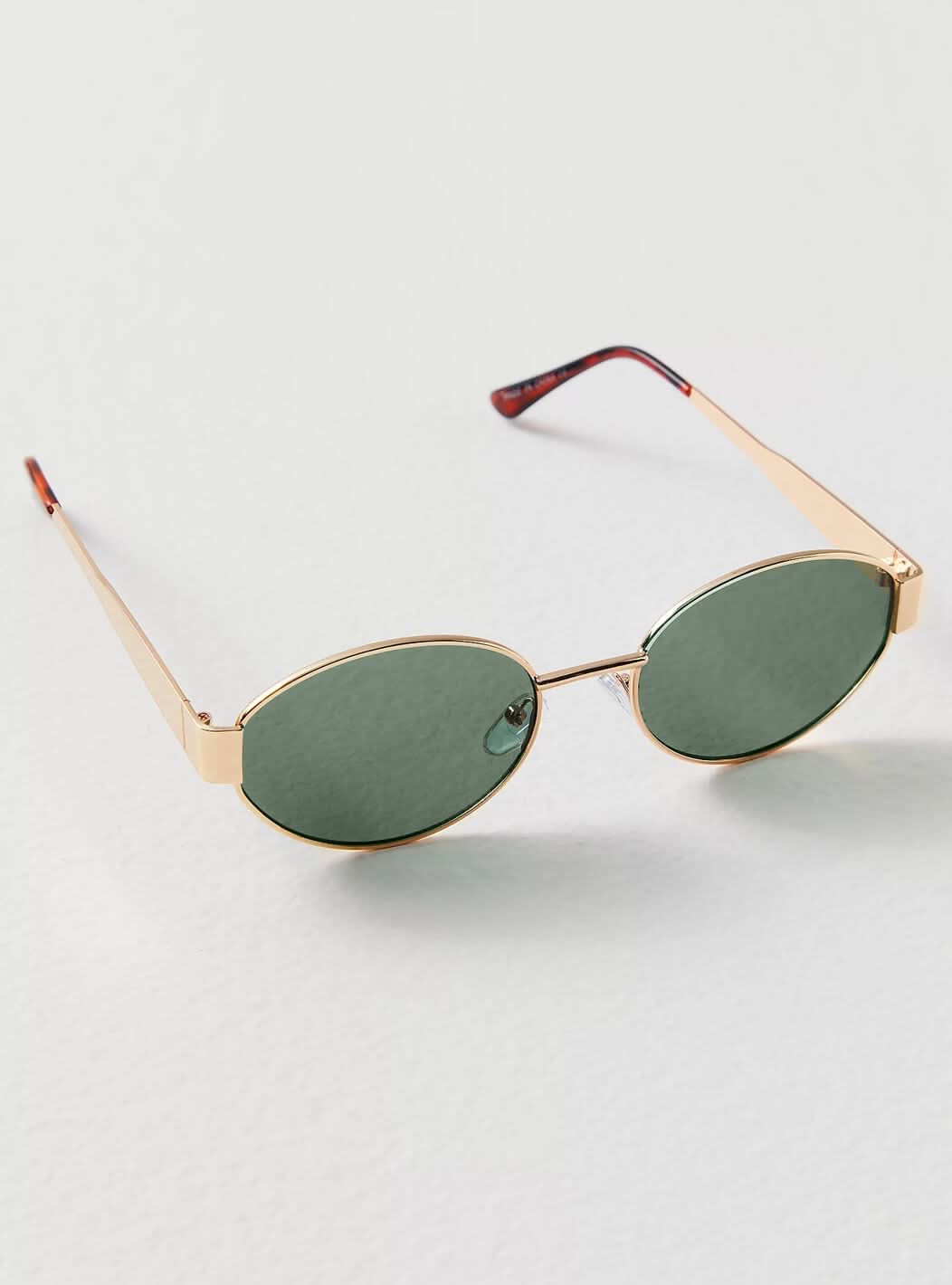 Zariyah | Elegant Sunglasses